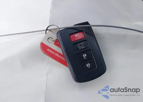 2016 Toyota Rav4 Hybrid Xle z USA, uszkodzony, nr VIN JTMRJREV7GD042861